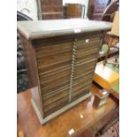 Late 19th / early 20th Century oak table top collectors cabinet, the drawers with later brass knob