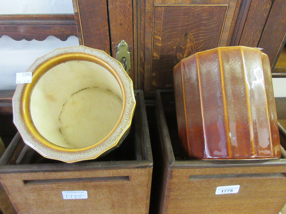 Pair of Japanese square hardwood planters with pottery inserts - Image 2 of 2