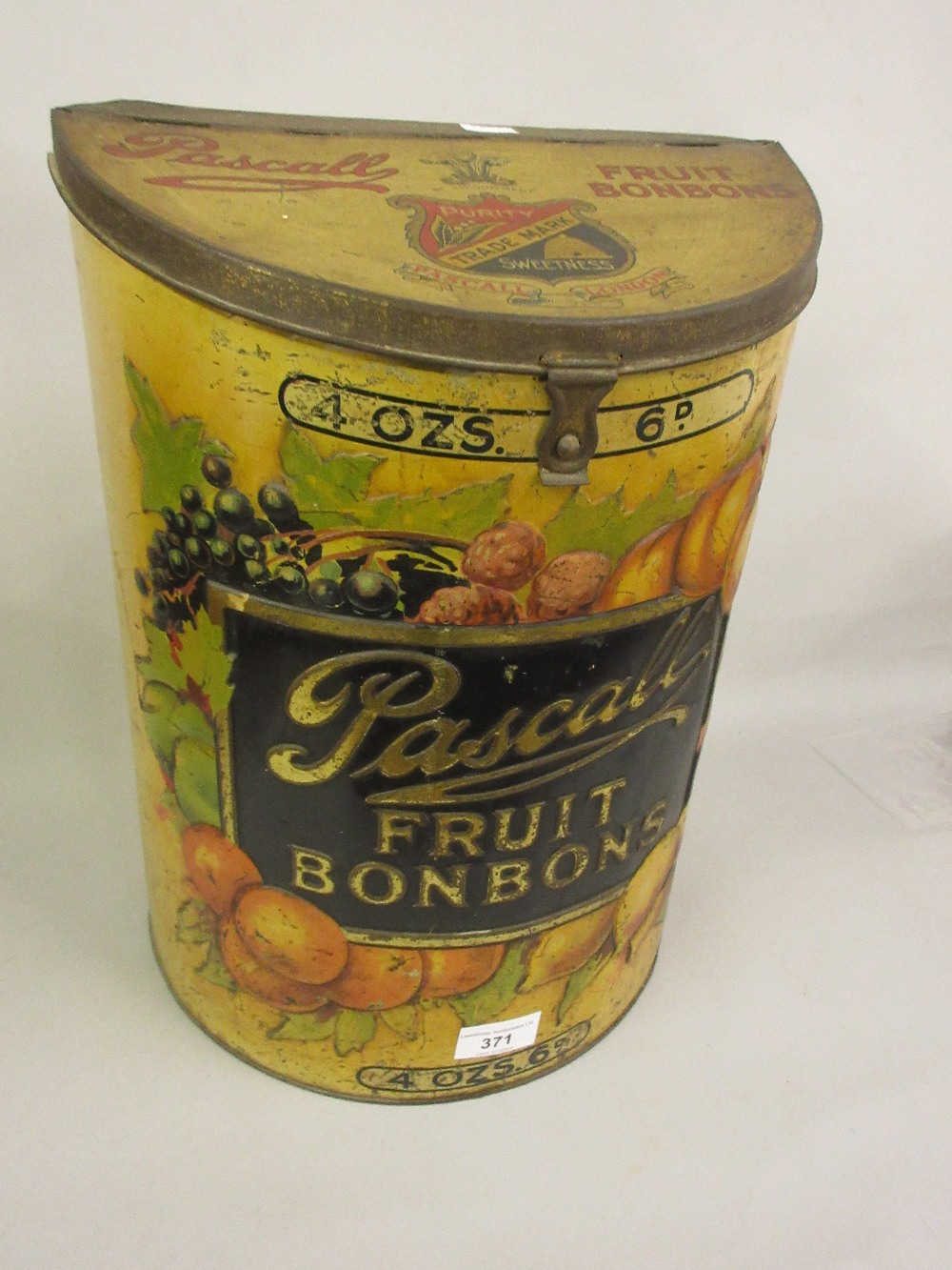 Large late 19th / early 20th Century Pascalls fruit bonbons 4oz advertising tin with hinged cover,