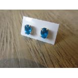 Pair of oval shaped appetite stud earrings