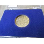 Queen Elizabeth II 9ct gold Silver Jubilee commemorative medal