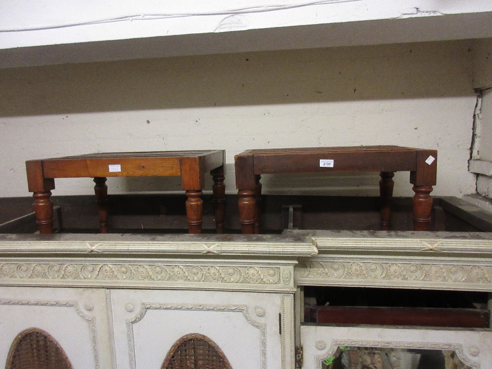 Pair of 19th Century mahogany luggage stands on turned tapering supports