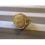 1914 Half sovereign in a 9ct ring mount Size P