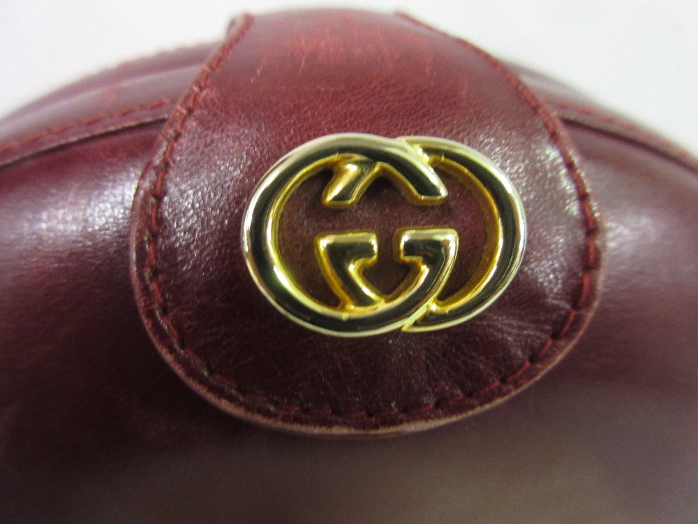 Gucci, burgundy leather ladies shoulder bag with dust cover - Image 2 of 4