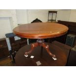 Victorian circular mahogany centre table on turned column and tripod support