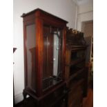 20th Century mahogany single bar glazed door display cabinet with glass shelves, on cabriole claw