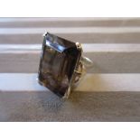 9ct Yellow gold ring set smoky quartz