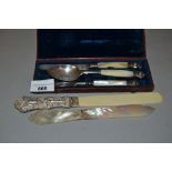 Cased three piece Georgian silver Christening set with mother of pearl handles, a Birmingham