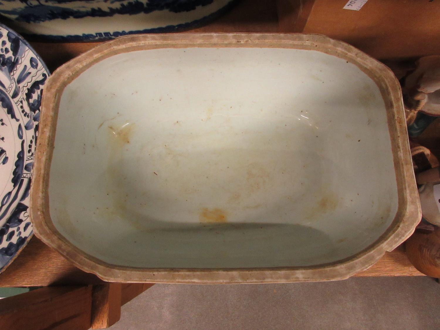 18th Century Chinese blue and white octagonal tureen and cover (chip to rim) Chip to rim - Image 5 of 7