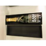 One bottle Moet et Chandon Grand Vintage, boxed 2009