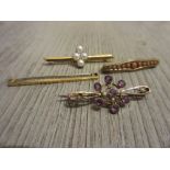 9ct Gold bar brooch set amethyst and seed pearls, together with three other bar brooches