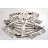 A LATE 20TH CENTURY COLLECTED PART SET OF KING'S PATTERN FLATWARE & CUTLERY INCLUDING:- Six soup