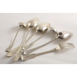 SCOTTISH PROVINCIAL FLATWARE:- A small Fiddle toddy ladle by William Constable of Dundee (pot of