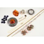 A QUANTITY OF JEWELLERY including a large Scottish silver cloak brooch, a Scottish agate and