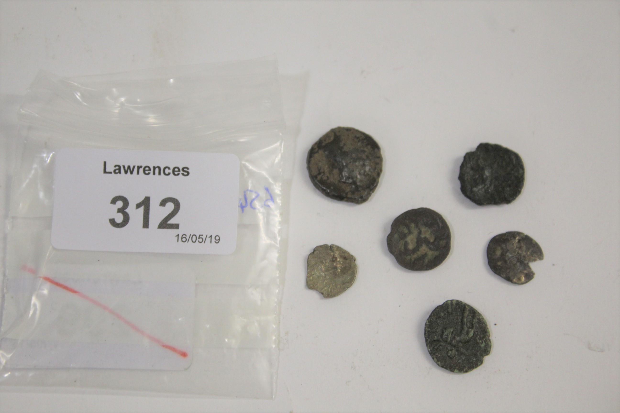 EARLY COINAGE. Including a Catuvellauni bronze unit of King Tasciovanus. 2.A Celtic N Thames type