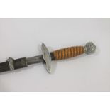 WW2 GERMAN LUFTWAFFE OFFICERS DAGGER with an orange coloured grip and twisted wire, with a silver
