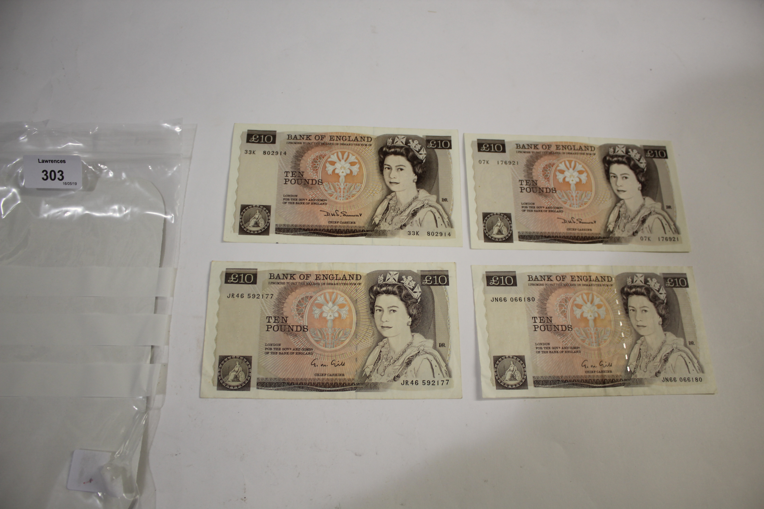 QE11 TEN POUND NOTES. (5) With little circulation usage including 3 x Somerset 07K- 25K and 33K