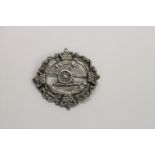 A ROYAL ARTILLERY SWEETHEARTS BROOCH. A Victorian Royal Artillery sweethearts brooch with crowns