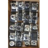 QUANTITY OF ASSORTED VINTAGE CAMERAS, to include Zeiss, Halina, Kodak, Bencini, Yashica, Agfa etc (