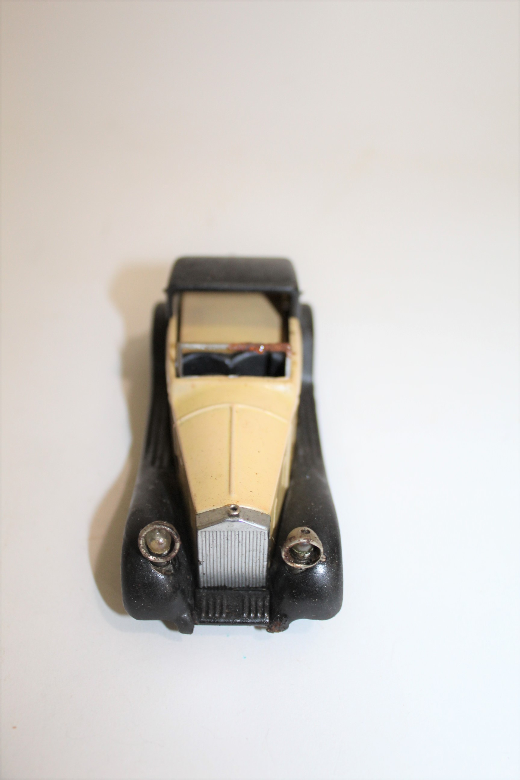 RARE TRIANG MINIC ROLLS ROYCE SEDANCA - ELECTRIC HEADLAMPS Model No 50M, with a black hood and wings - Image 8 of 14