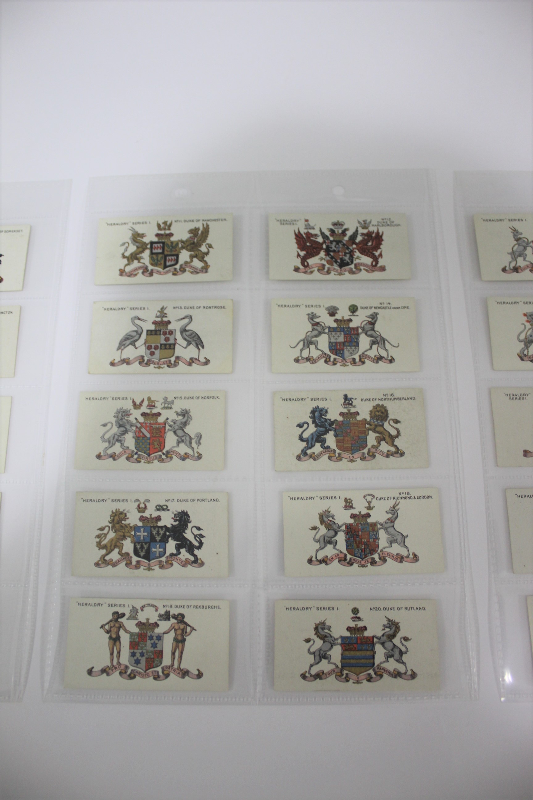 TADDY & CO CIGARETTE CARDS - HERALDRY a complete set of 25 Taddy & Co Heraldry Series 1 cigarette - Image 2 of 6