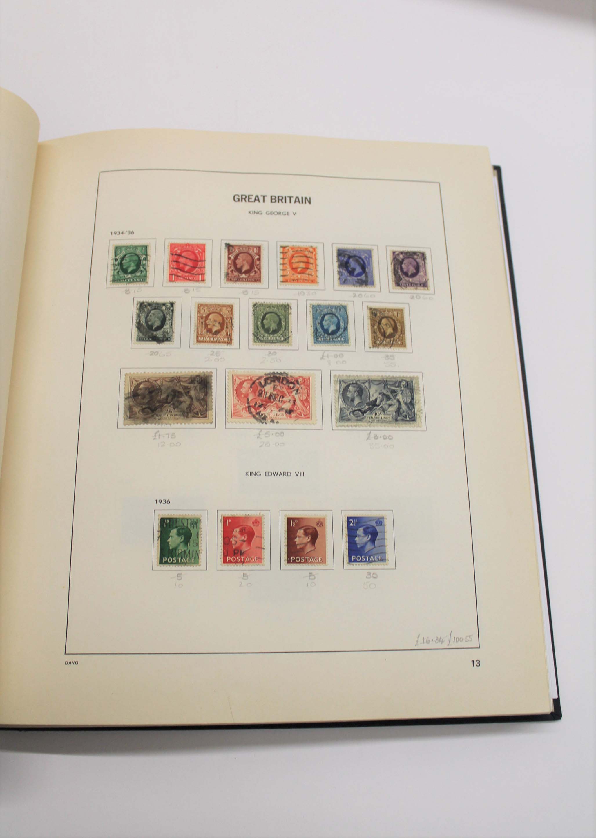 STAMP ALBUMS - GREAT BRITAIN a large collection of used stamps in 4 printed albums from 1929-2012,