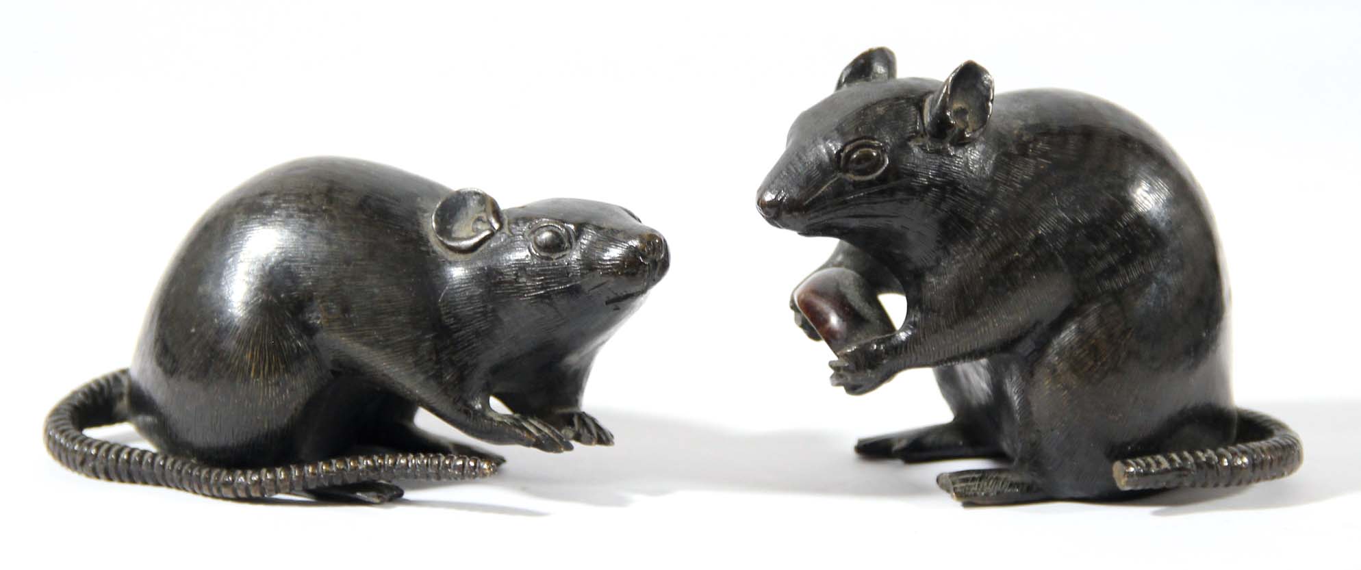 PAIR OF JAPANESE BRONZE RATS, Meiji, one holding a chestnut, signatures to base, length 10cm and