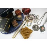 A QUANTITY OF JEWELLERY BOXES AND COSTUME JEWELLERY