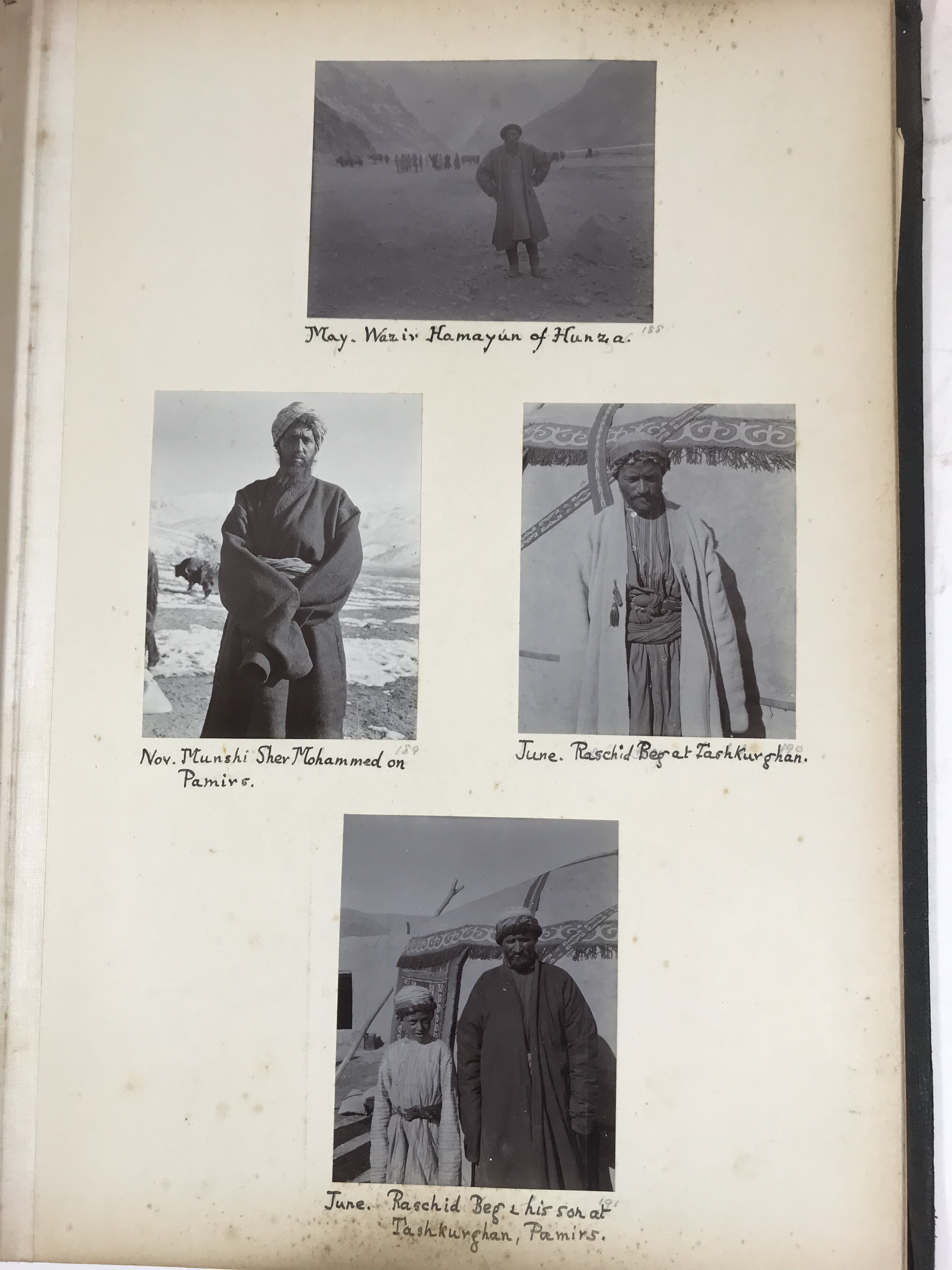 Chinese Turkestan. An album of 197 amateur photographs documenting an expedition to Chinese - Image 9 of 11