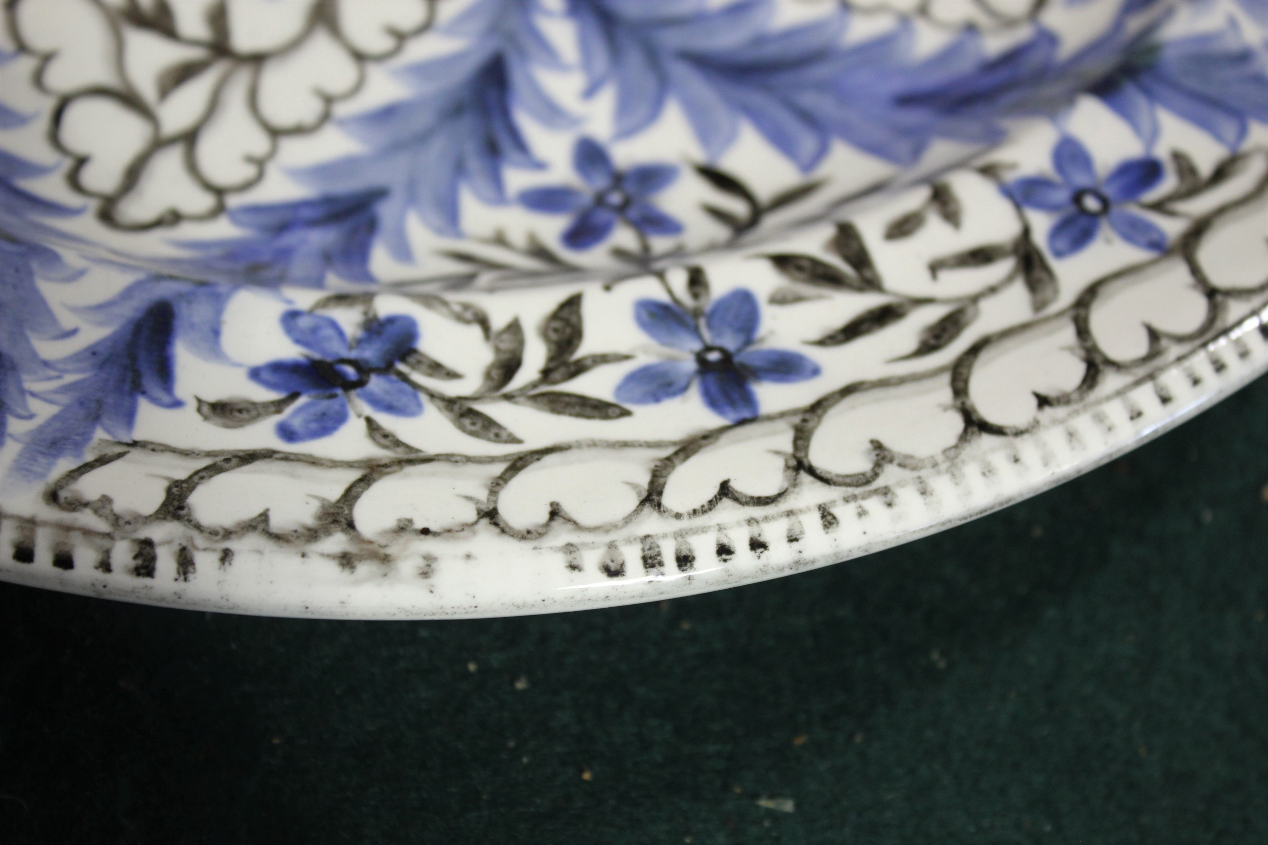 WEDGWOOD POTTERY DISH - LOUISE POWELL the large dish painted with a star shaped motif in the centre, - Image 8 of 11