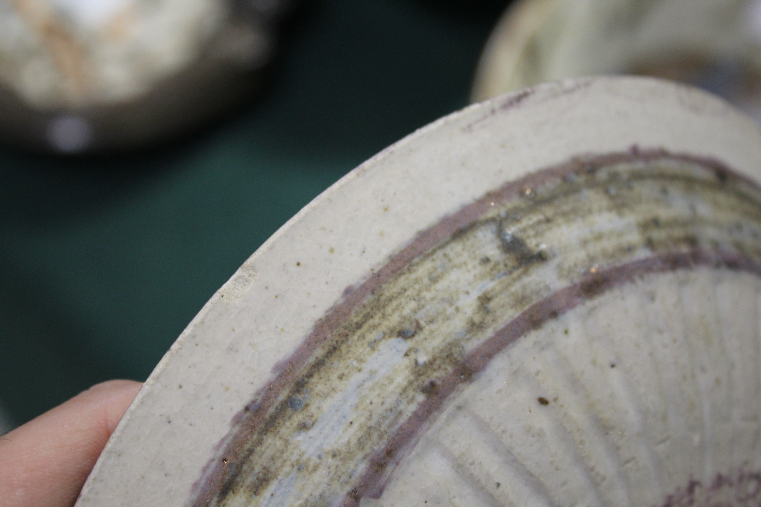STUDIO POTTERY including a porcelain bowl by Maureen Shearlaw, with a pink and green glazed interior - Image 6 of 13