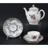 WORCESTER TEAPOT AND COVER, circa 1770, painted with polychrome floral sprays, the cover with flower