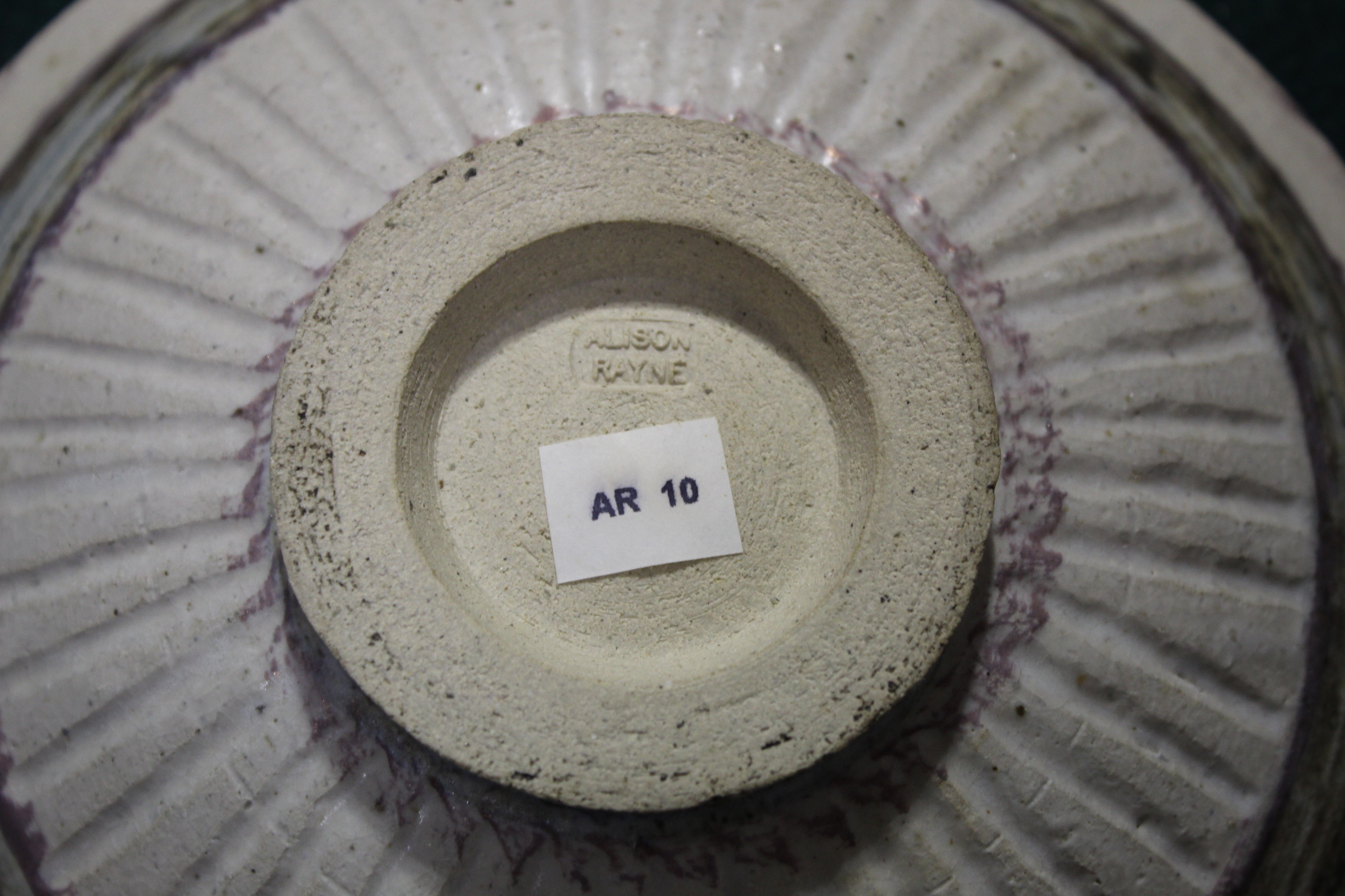 STUDIO POTTERY including a porcelain bowl by Maureen Shearlaw, with a pink and green glazed interior - Image 5 of 13