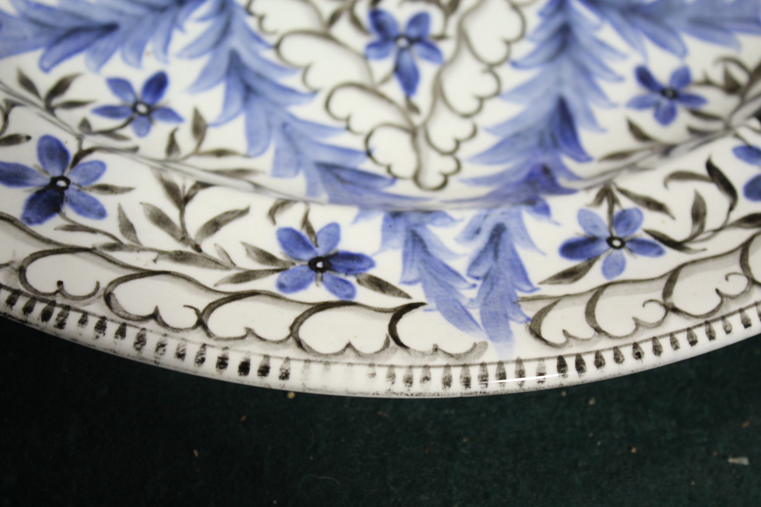 WEDGWOOD POTTERY DISH - LOUISE POWELL the large dish painted with a star shaped motif in the centre, - Image 9 of 11