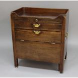 GEORGE III MAHOGANY TRAY TOP TRAVELLING OR CAMPAIGN STYLE COMMODE, late 18th century, the