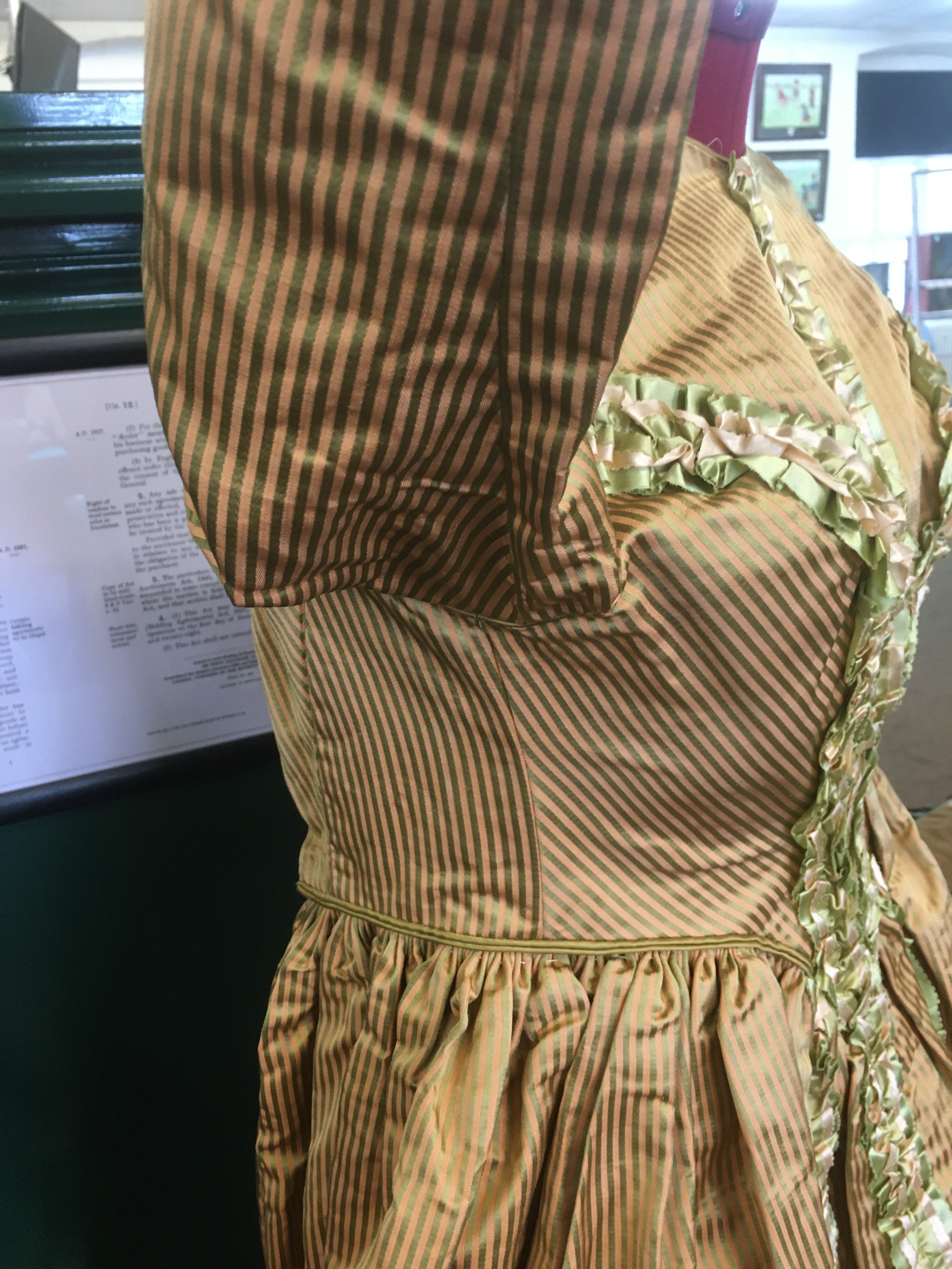 19THC SILK LADIES DRESS a mid 19thc apricot and olive green striped silk dress, decorated with - Image 3 of 9