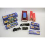 COLLECTION OF HORNBY DUBLO various boxed items including 4620 Breakdown Crane, TPO Mail Van Set, L30
