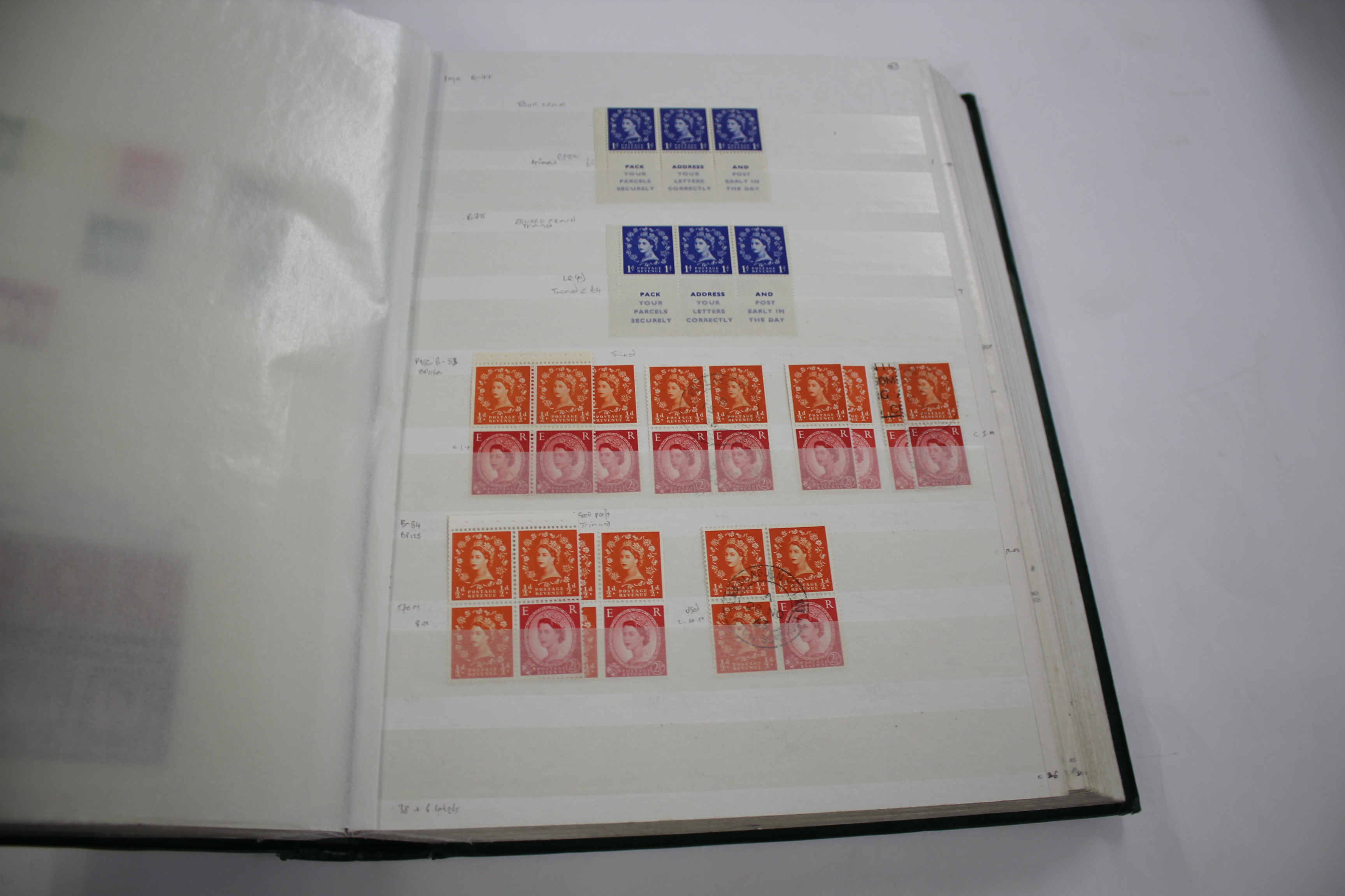 GREAT BRITAIN STAMPS a green stock book with Great Britain from 1952 Wildings U/M and used, - Image 15 of 18