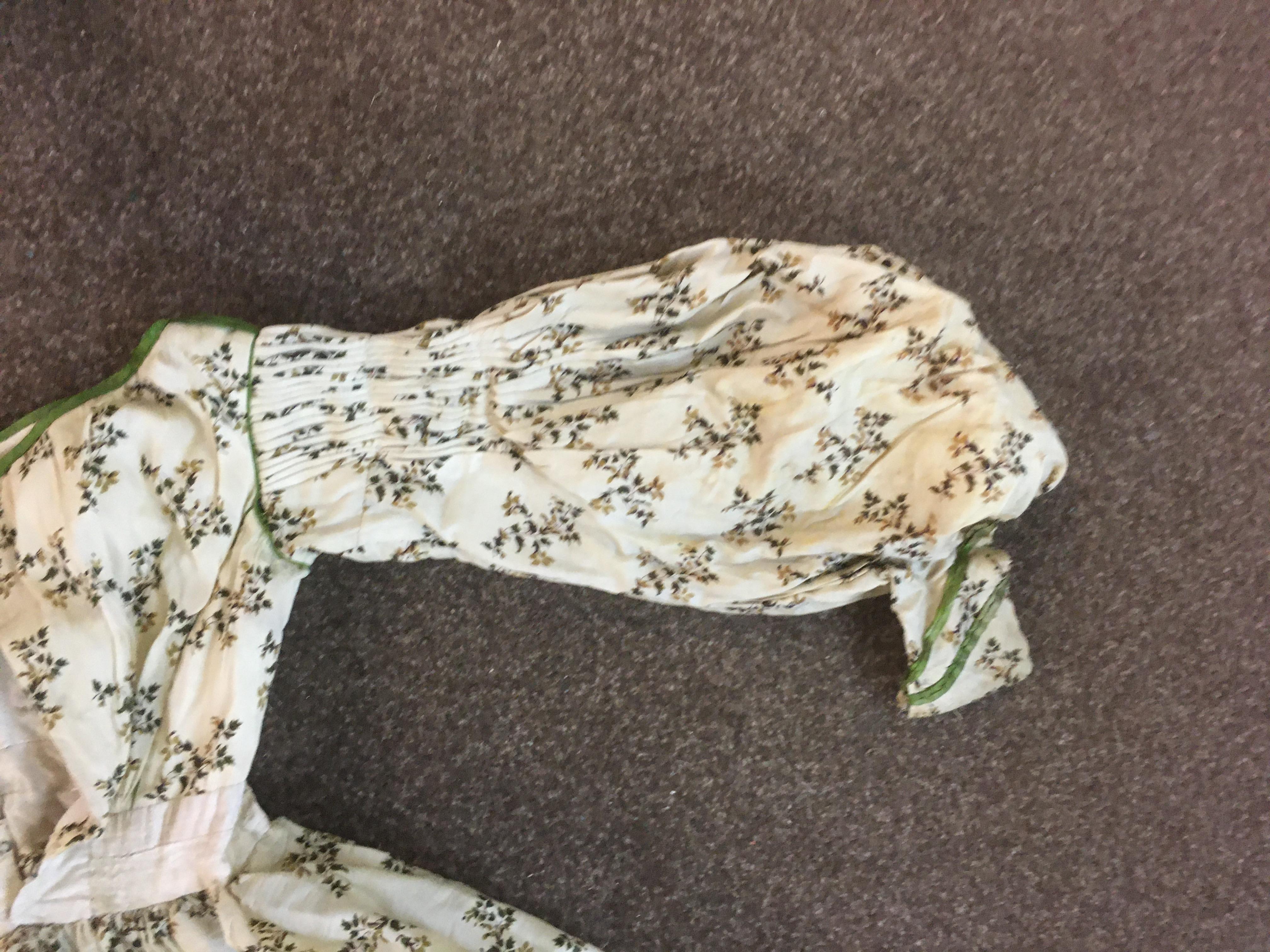 19THC CREAM SILK PATTERNED DAY DRESS with green silk ribbon detail, 123cms long. Also with a Paisley - Image 17 of 21