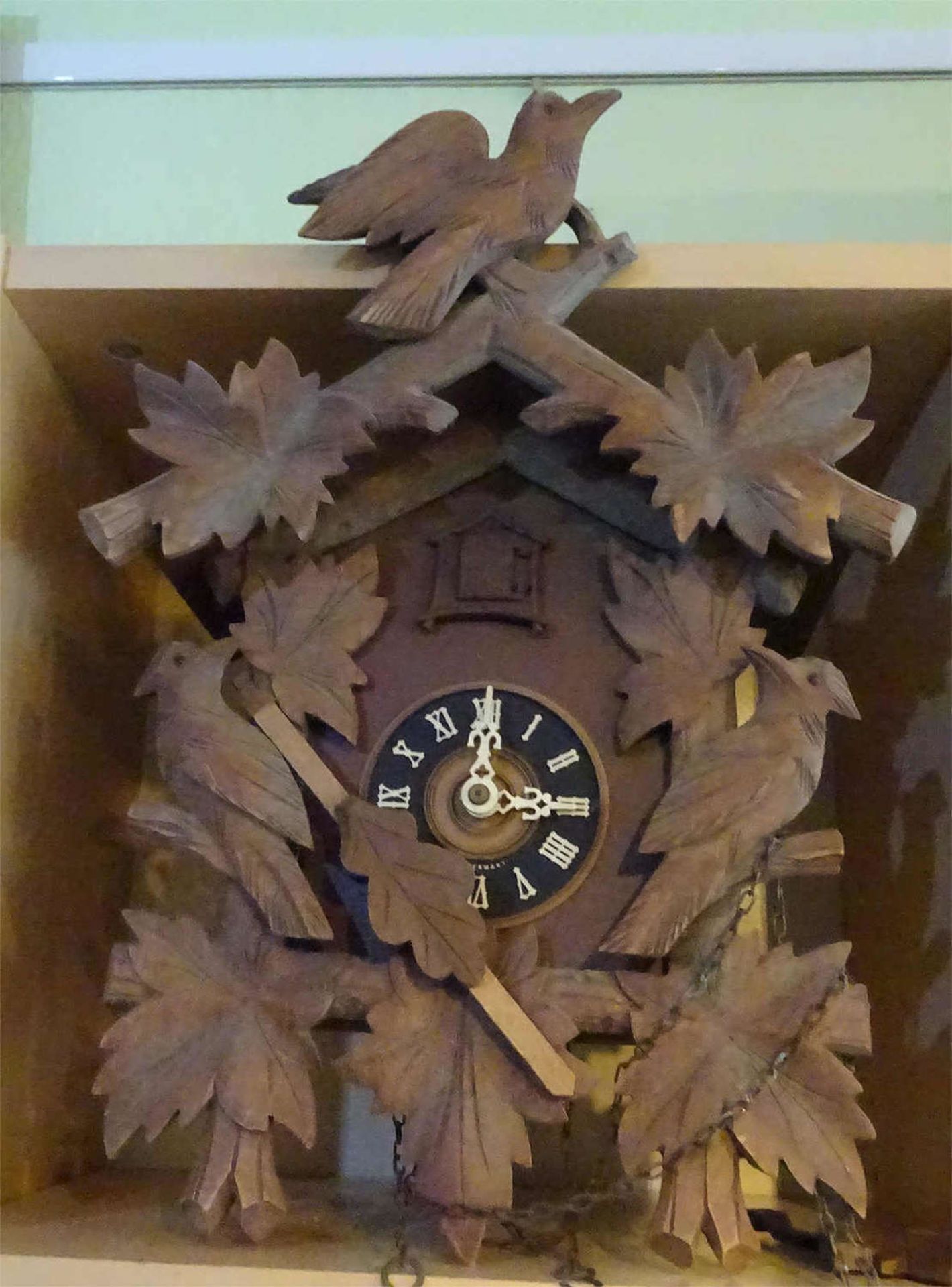 1 Kuckucksuhr zur Aufarbeitung. Bitte besichtigen. Höhe ca. 42 cm, breite ca. 30 cm1 cuckoo clock