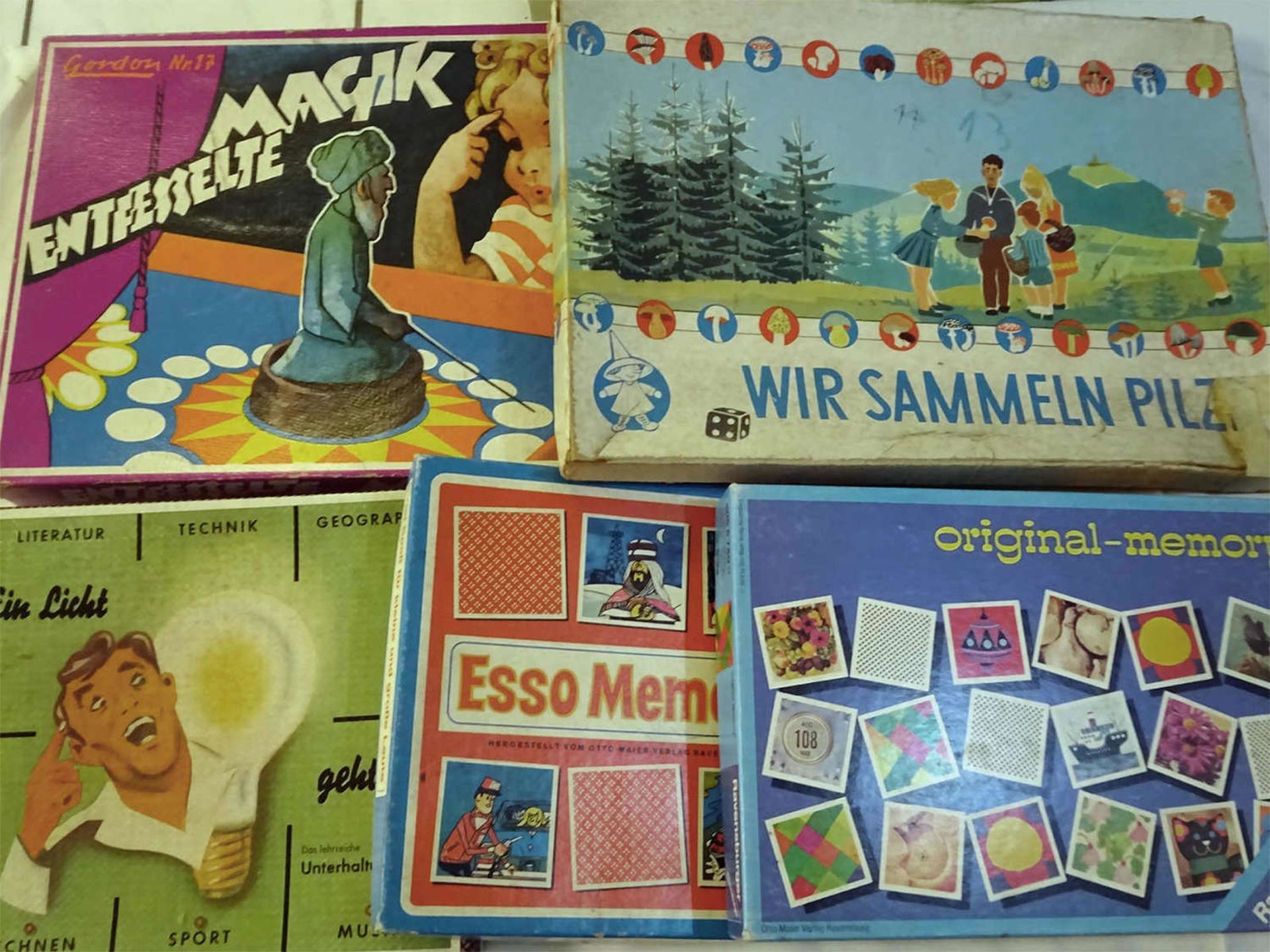 5 alte Spiele, davon 2 Stück vor 1945, z.B. Ein Licht geht auf5 old games, 2 of them before 1945,
