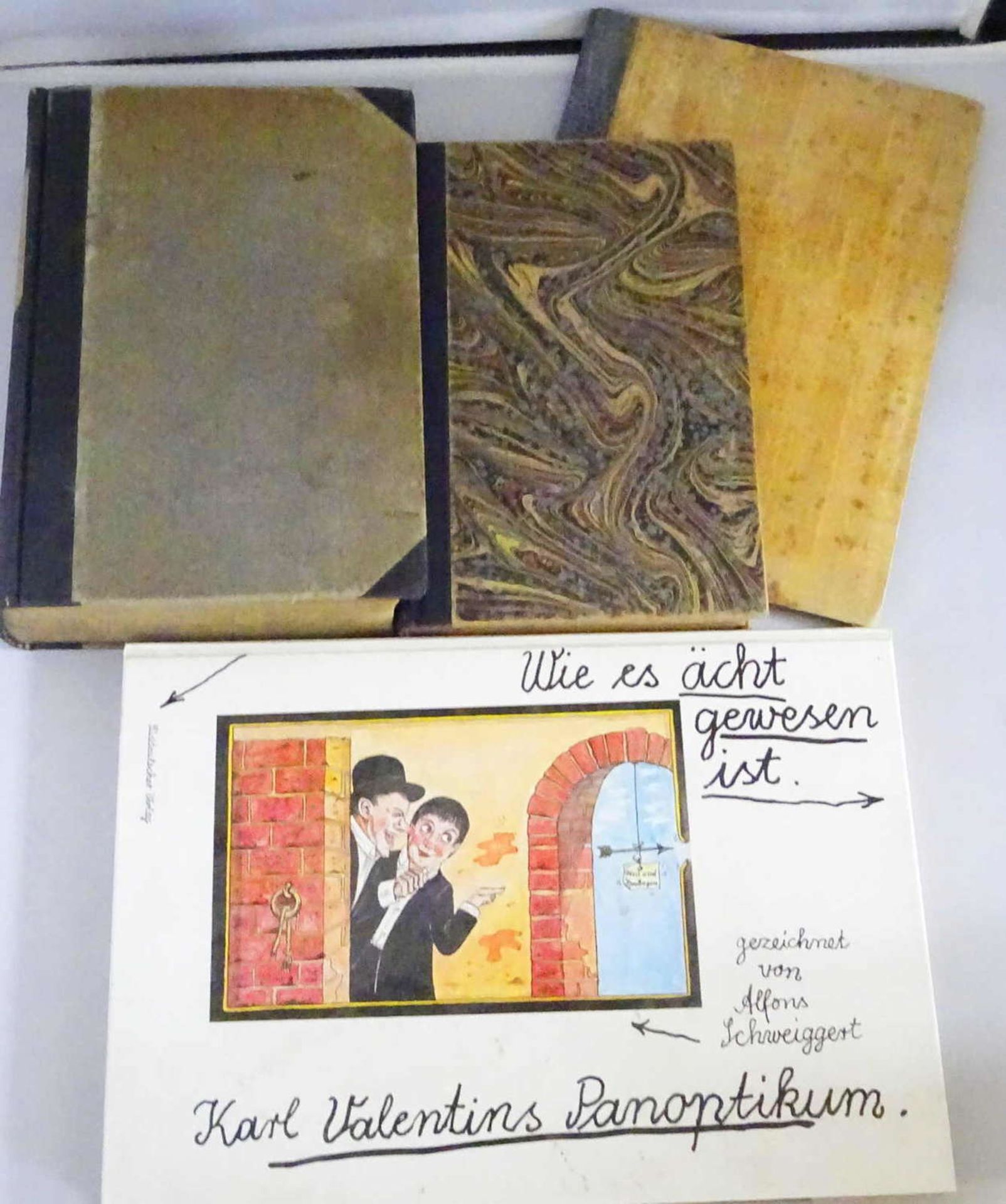 Lot Bücher, dabei "Gros und die Evangelien" 1922, "Schillers sämtliche Werke" 1869, "