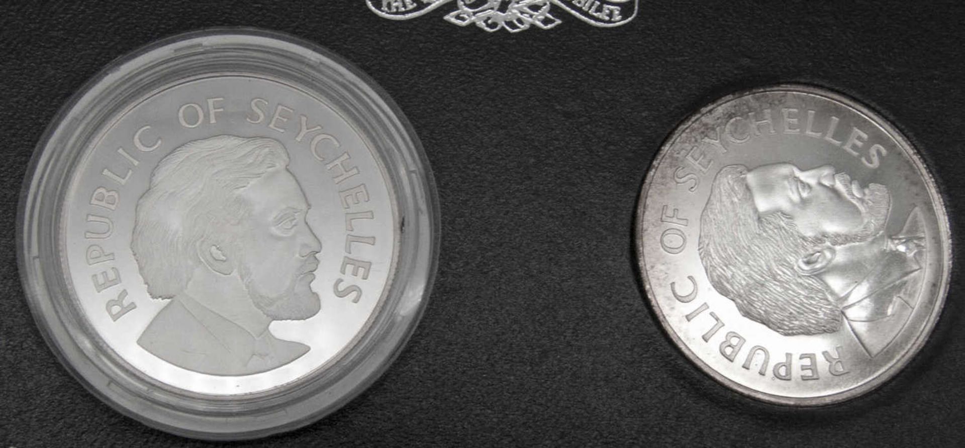 Sammel - Album "Die Münzen zum 25 jährigen Regierungsjubiläum von Königin Elizabeth II.", - Bild 5 aus 5
