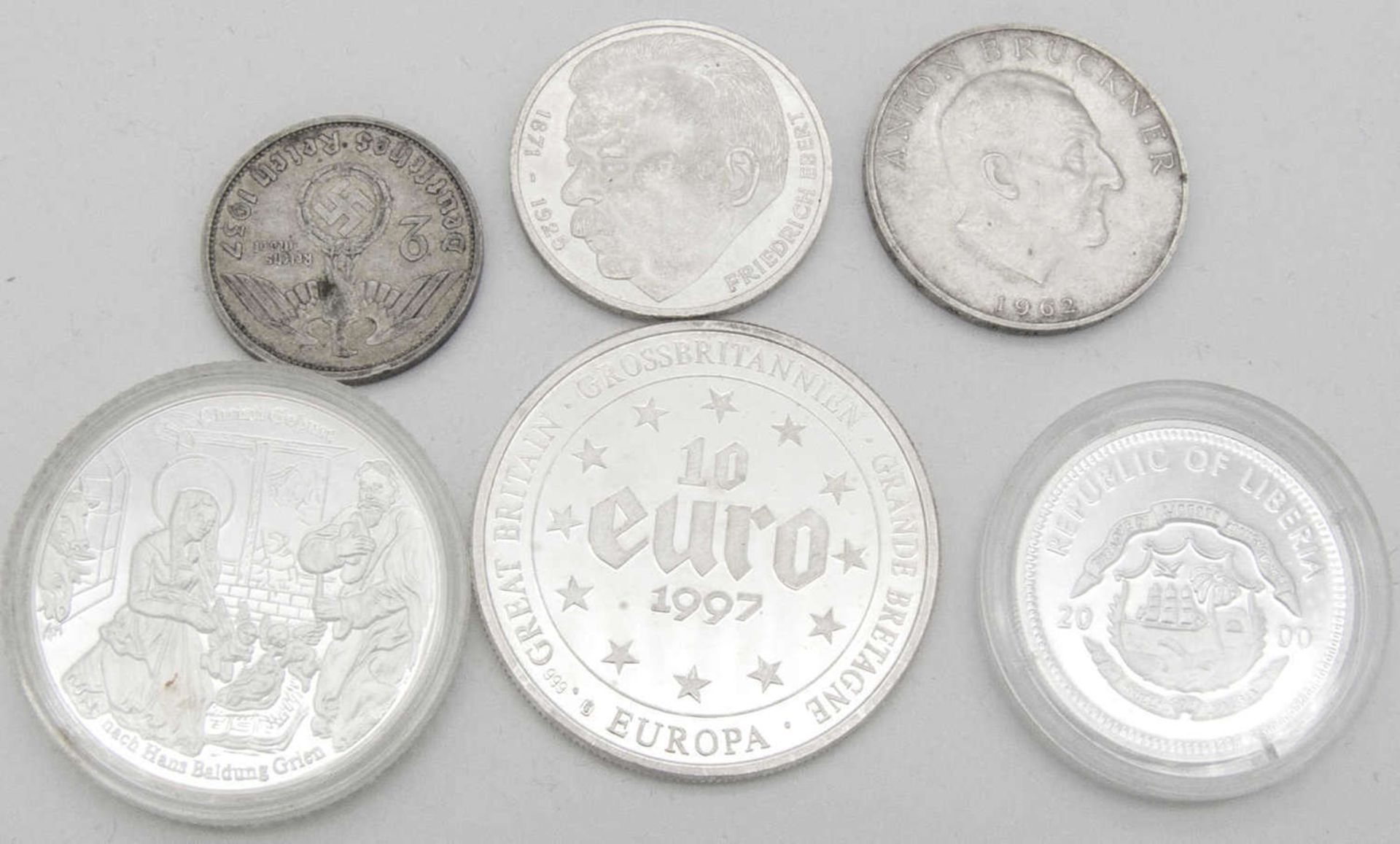Lot Silbermünzen- und Medaillen. Erhaltung: pp bis vz. Lot of silver coins and medals. Condition: pp