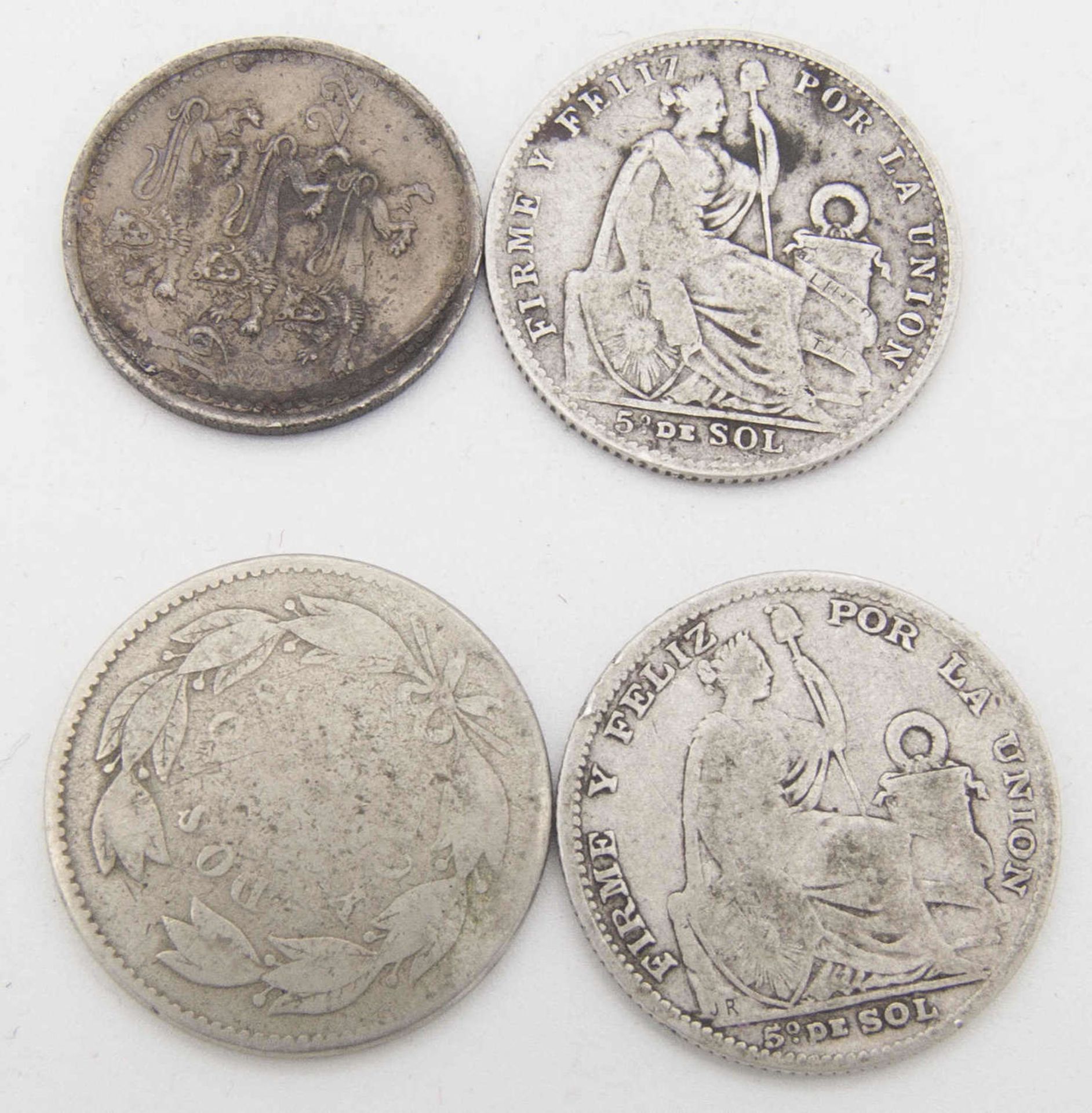 Lot Silbermünzen, bestehend aus: Peru 1895, 1903 1/5 Sol, Venezuela 1876 2 Centavos. Dazu Estland - Bild 2 aus 2