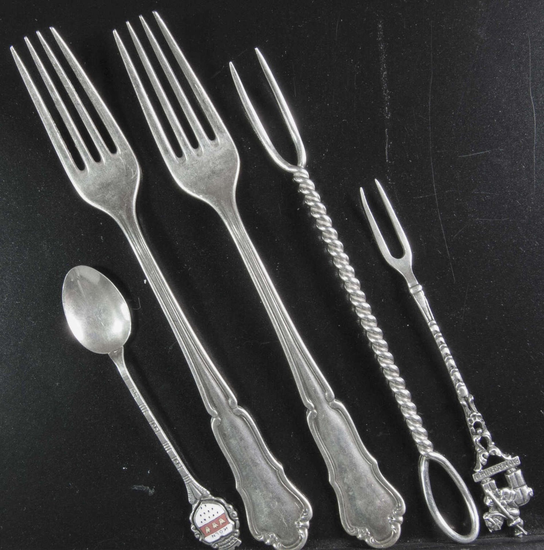 Lot Silber - Besteck. Silber 800. Gesamtgewicht: ca. 121,2 g.Lot silver - cutlery. Silver 800 -