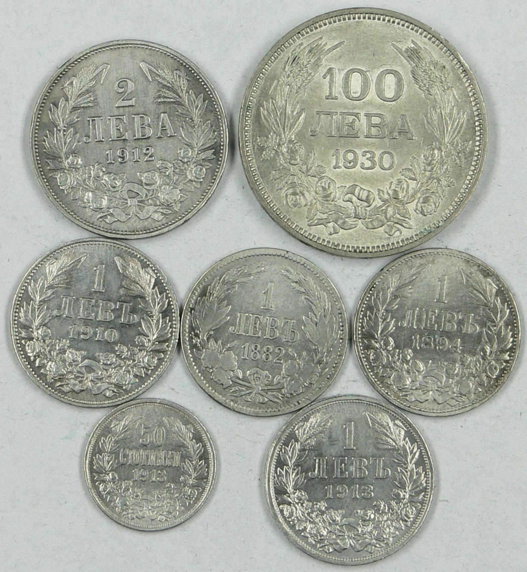 Lot Silbermünzen Bulgarien dabei 1 x 50 Stoniki 1913, 4 x 1 Lewa Stück, 1 x 2 Lewa 1912 sowie 1 x - Bild 2 aus 2
