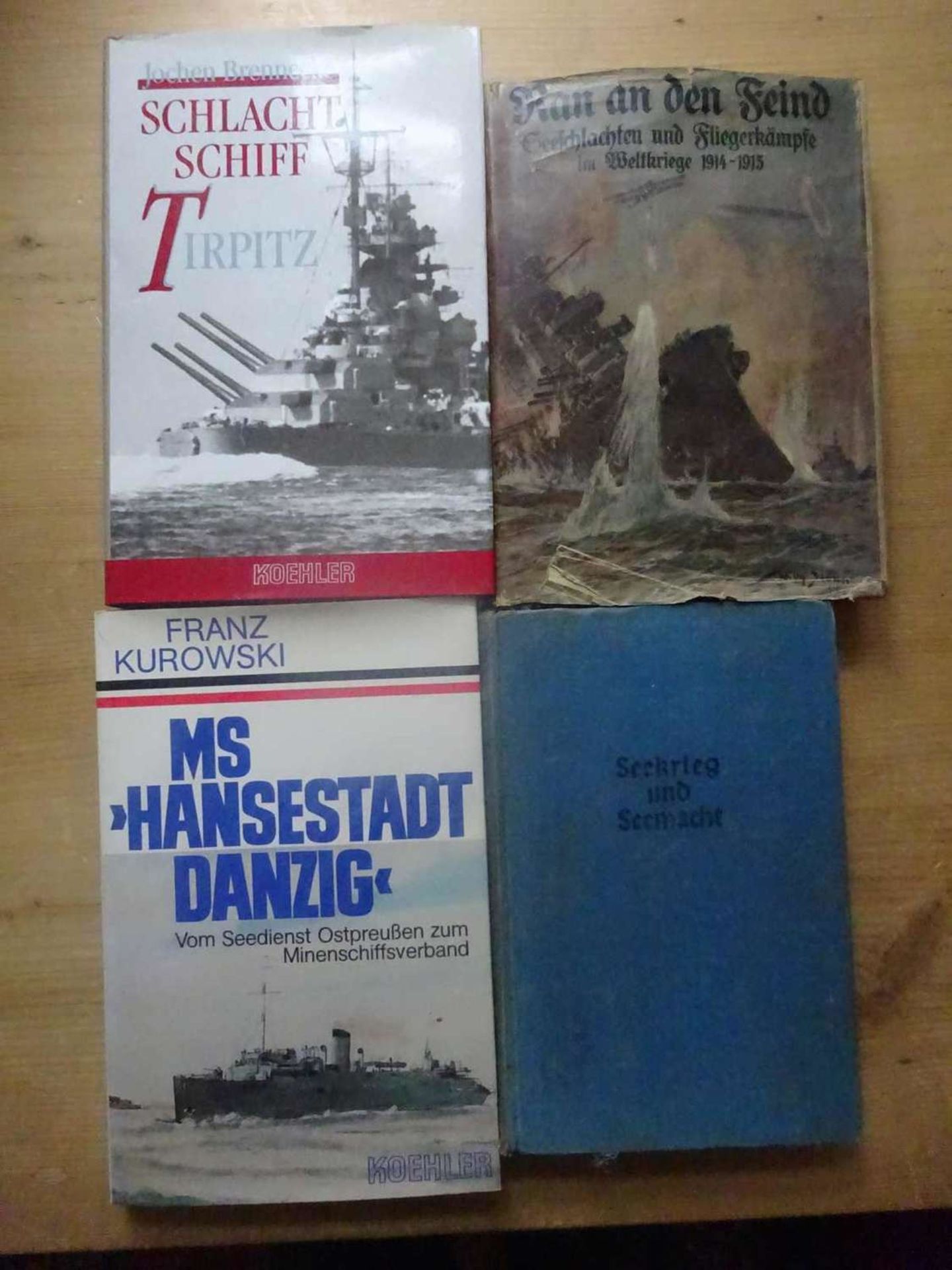 4 Bücher zum Thema Militär: Schlachtschiff Tirpitz, Ran an den Feind Seeschlachten und