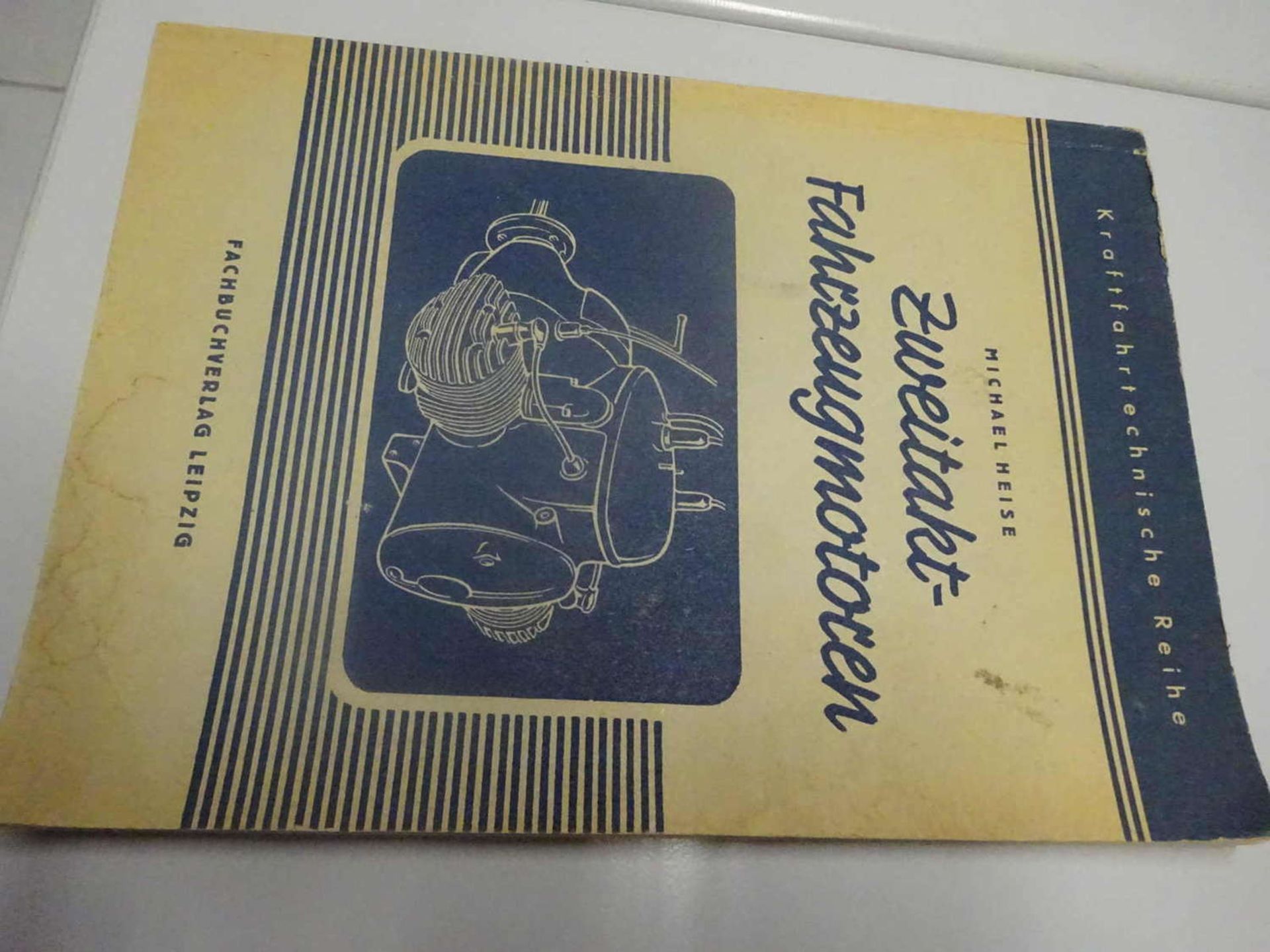 Michael Heise "Zweitakt Fahrzeugmotoren", Fachbuchverlag Leipzig, 1955Michael Heise "two-stroke
