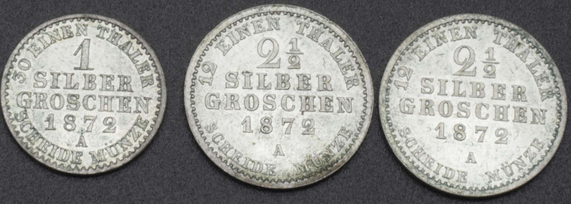 Kaiserreich Preußen, kleines Lot Silbergroschen, dabei 2x 2,5 Groschen, sowie 1 Silbergroschen. - Image 2 of 2